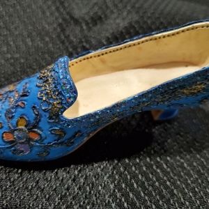 Just The Right Shoe (The Empress)